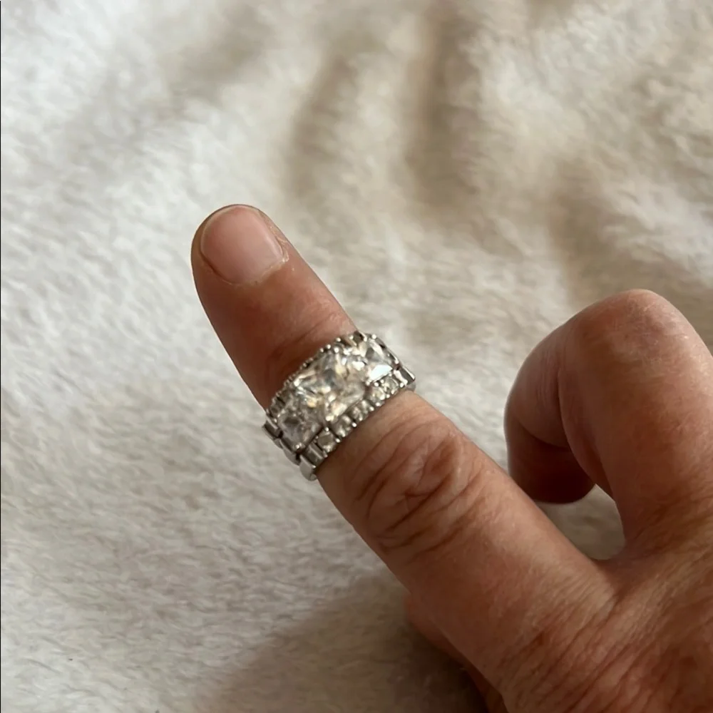 Elegant Sterling Silver-Engagement & Wedding Ring Set – Princess Cut & Round CZ